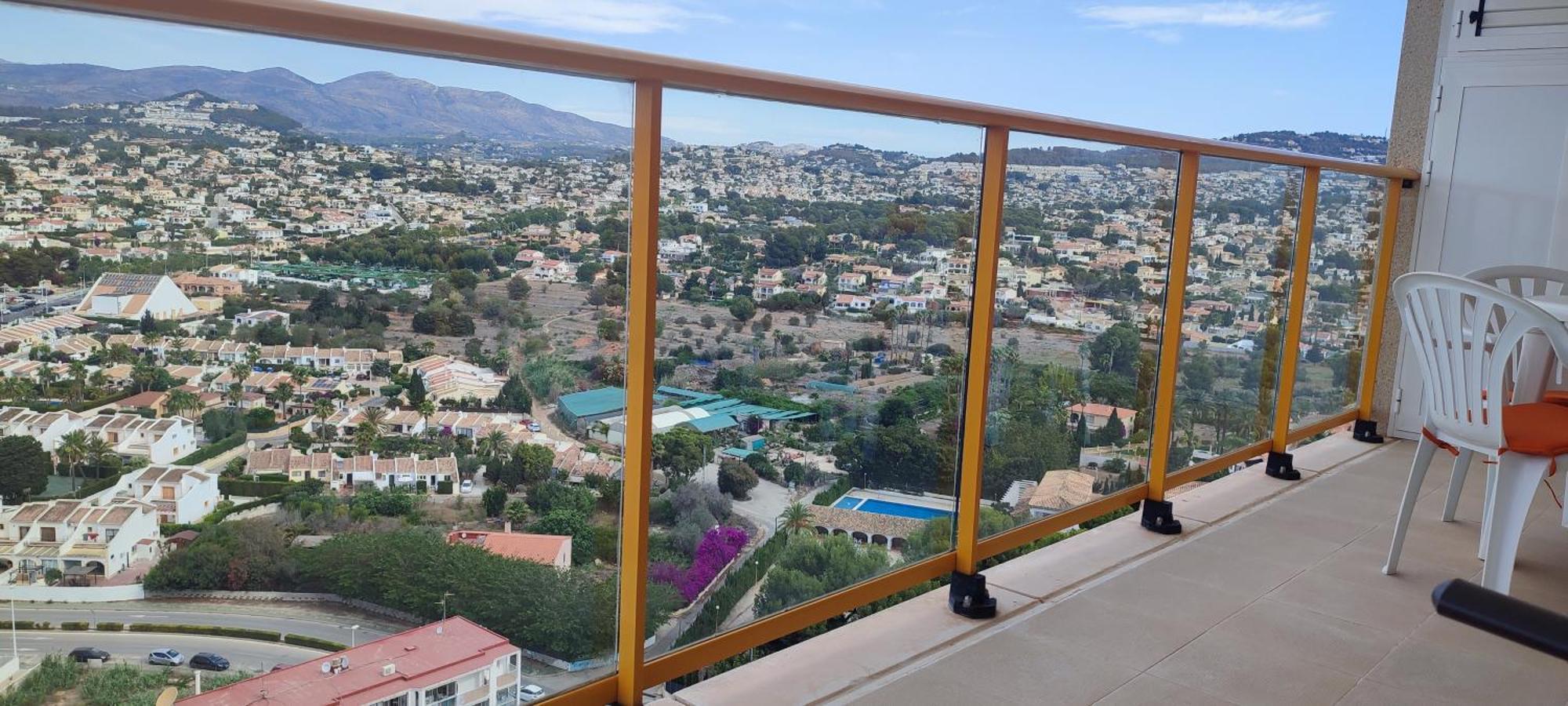 En La Playa. Planta 19. Vistas Espectaculares. 2 Terrazas. Apartment กัลเป ภายนอก รูปภาพ
